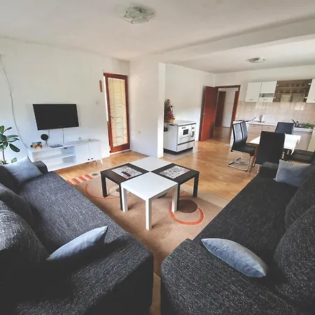 Komfor Apartment